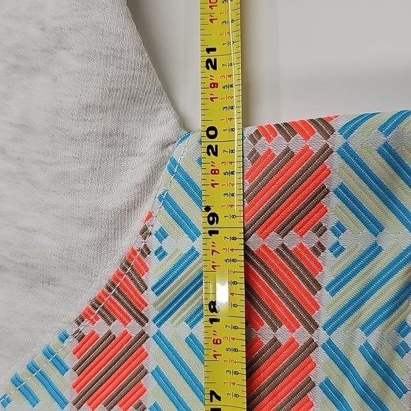 J.Crew Geometric Jacquard Short Sleeve Scoop Neck Sweatshirt Neon Colors Size M - Picture 8 of 9